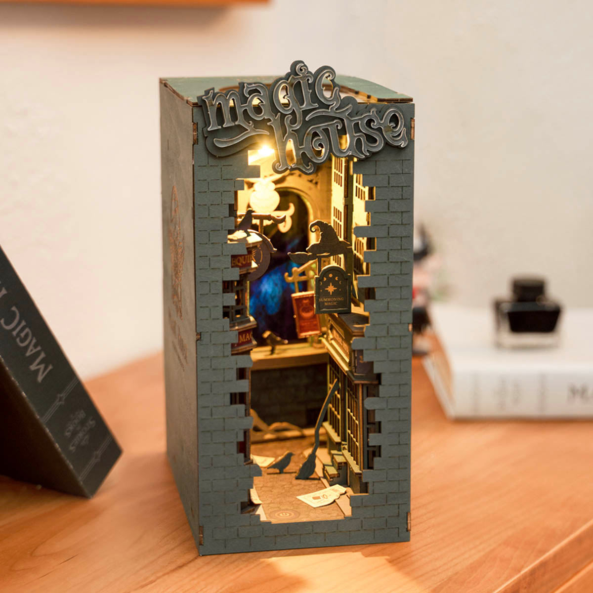 Rolife DIY Boekenhoek Magisch Huis TGB03 - Afbeelding 2