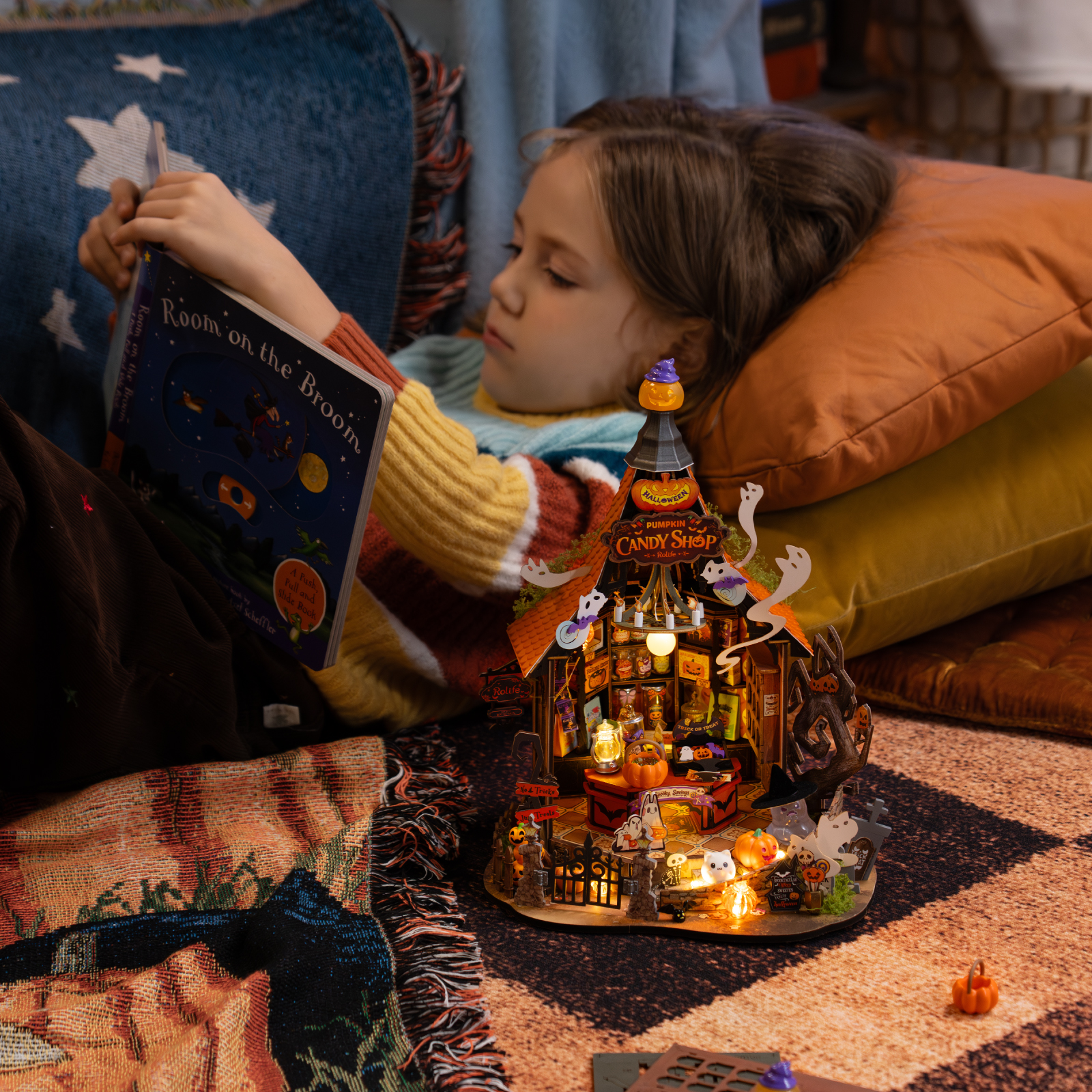 Rolife DIY Miniatuurhuis Haunted Candy House DG186 - Afbeelding 3